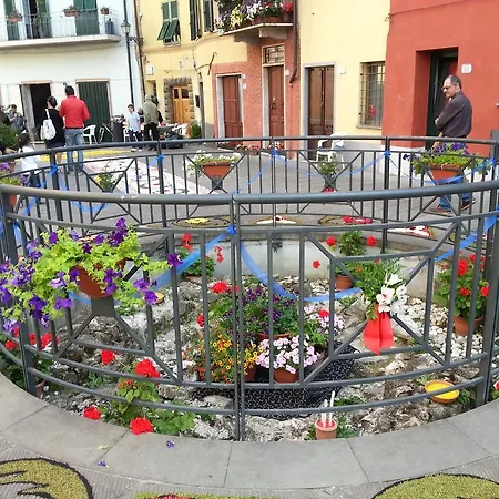 La Luna Nel Borgo Bed & Breakfast 3*