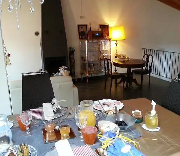 La Luna Nel Borgo Alojamento de Acomodação e Pequeno-almoço Brugnato