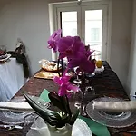 La Luna Nel Borgo Bed and Breakfast