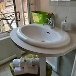 La Luna Nel Borgo Couette-café 3*