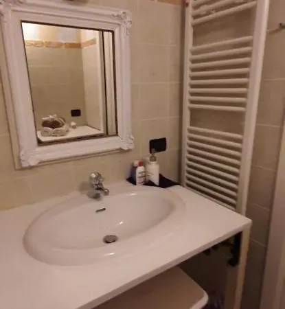 La Luna Nel Borgo 브루그나토