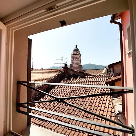 La Luna Nel Borgo-liguria Alojamento de Acomodação e Pequeno-almoço 3*