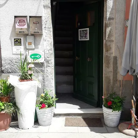 La Luna Nel Borgo-liguria Alojamento de Acomodação e Pequeno-almoço 3*